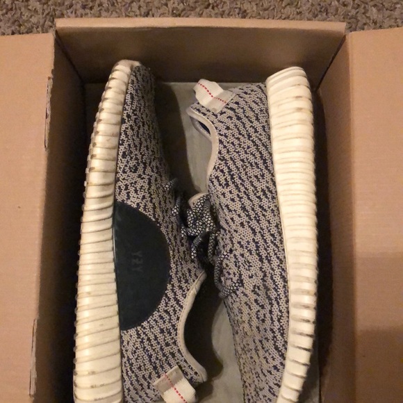 Original Yeezy Boost 350 Turtle - Picture 2 of 5